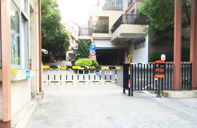 智能停車(chē)場(chǎng)管理系統