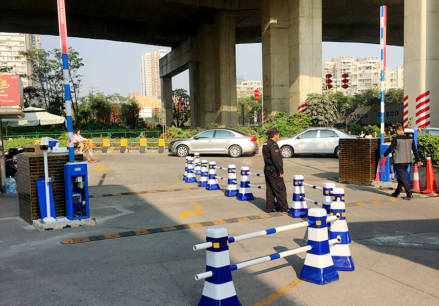深圳市寶安大興豐田汽車(chē)銷(xiāo)售服務(wù)有限公司停車(chē)場(chǎng)